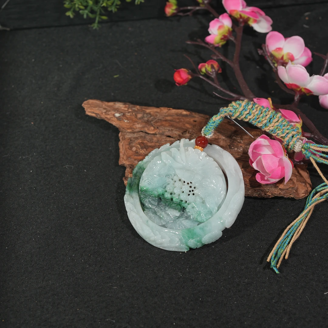 11.17香港王老板-翡翠手镯套装3k123