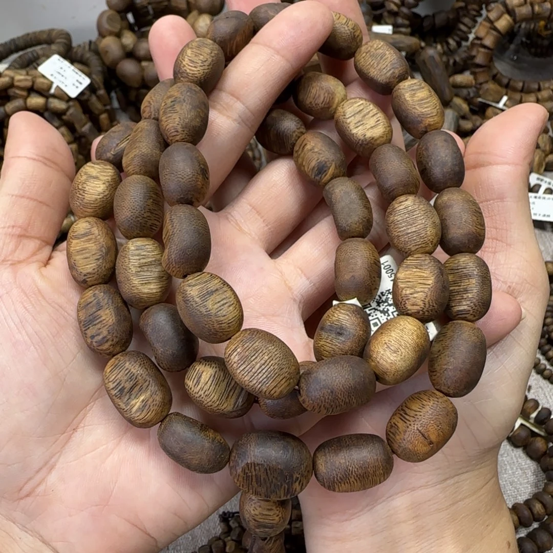 沉香手串乌身多样性发货一条卡12-40克