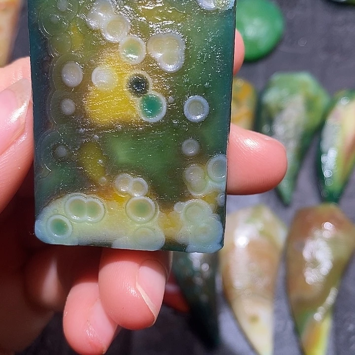 大***林玛瑙/玉髓合金颈饰