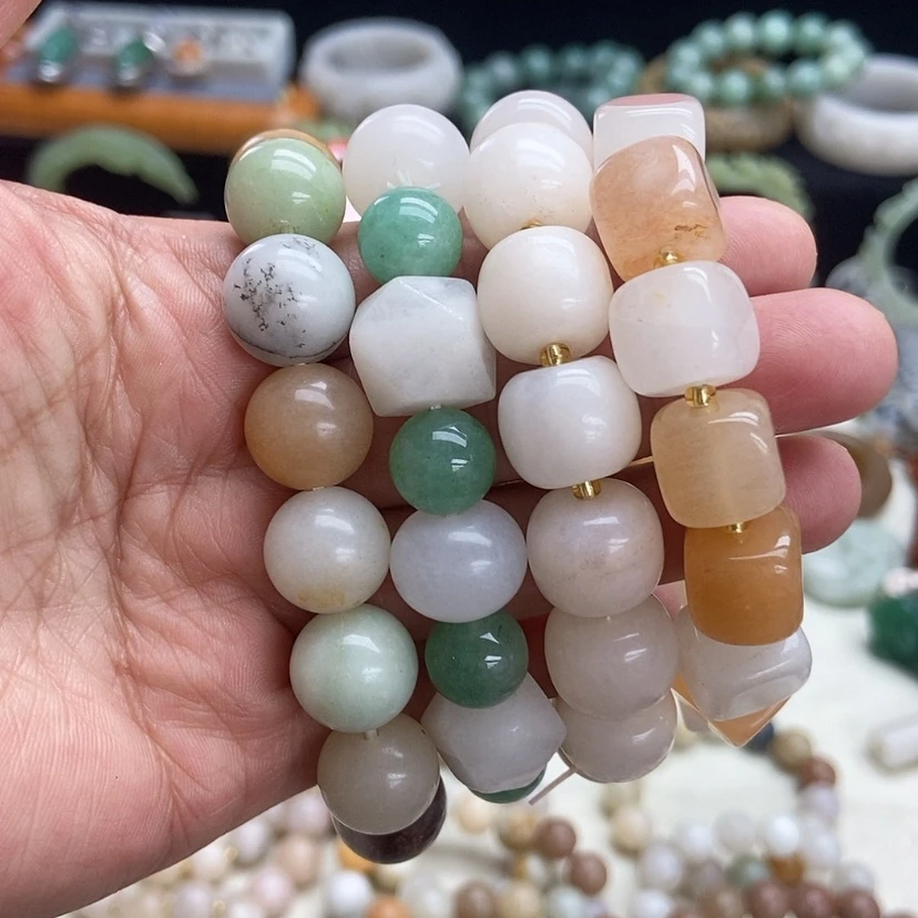 【闪购商品】石英质玉手镯53未镶嵌心*