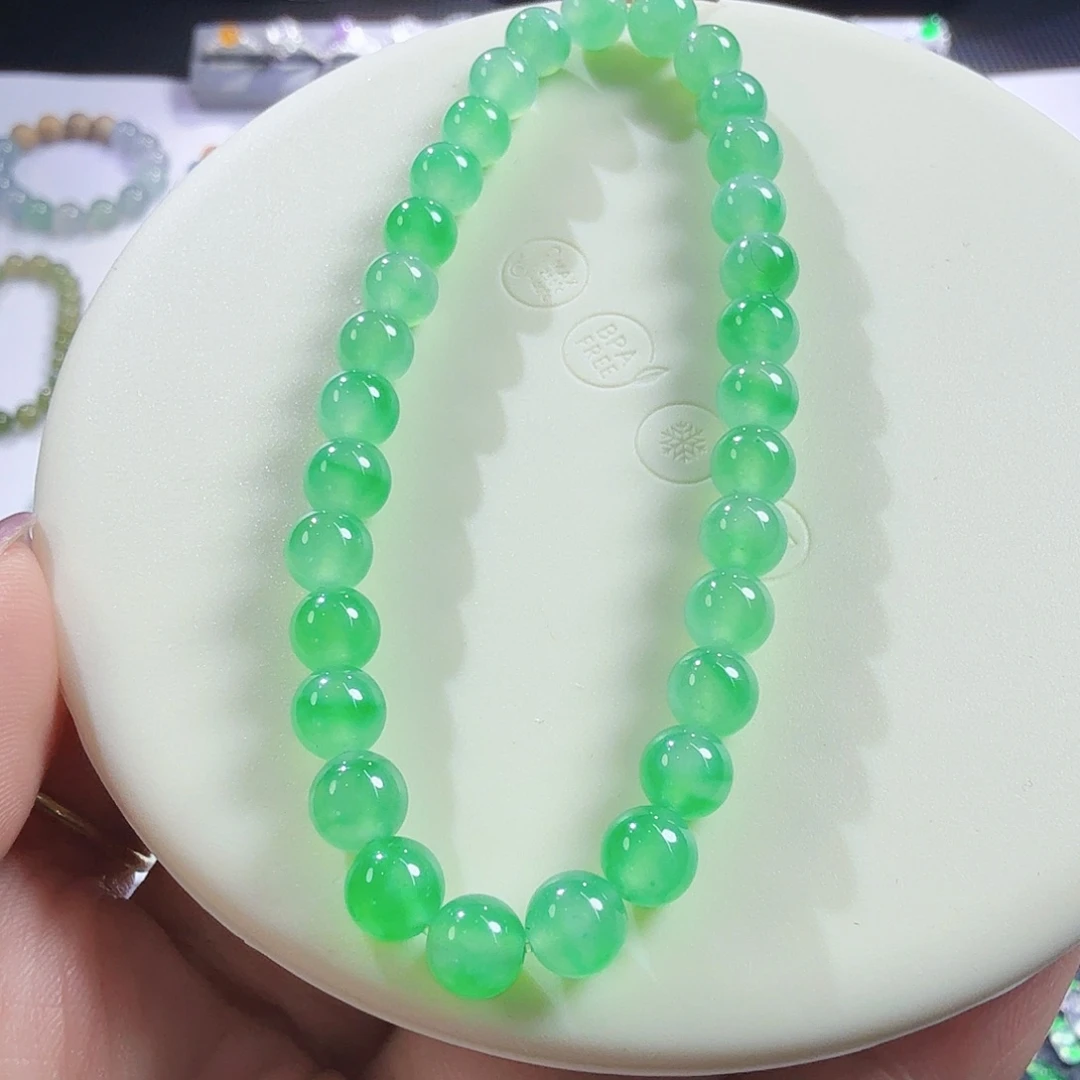 翡翠未镶嵌颈饰裸石