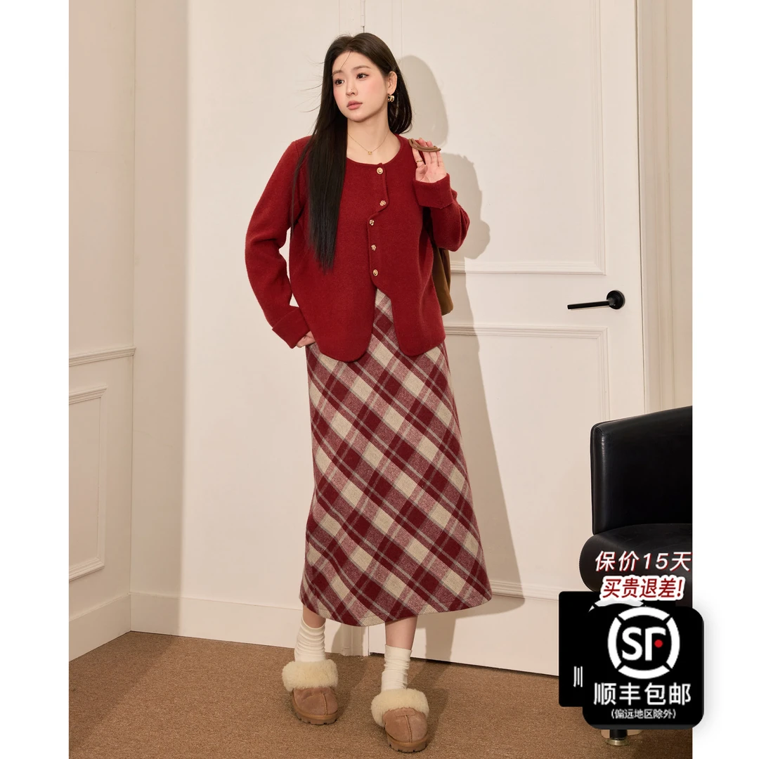 蓝语【红色氛围感套装】大码胖mm针织毛衣显瘦半身裙冬季穿搭21750