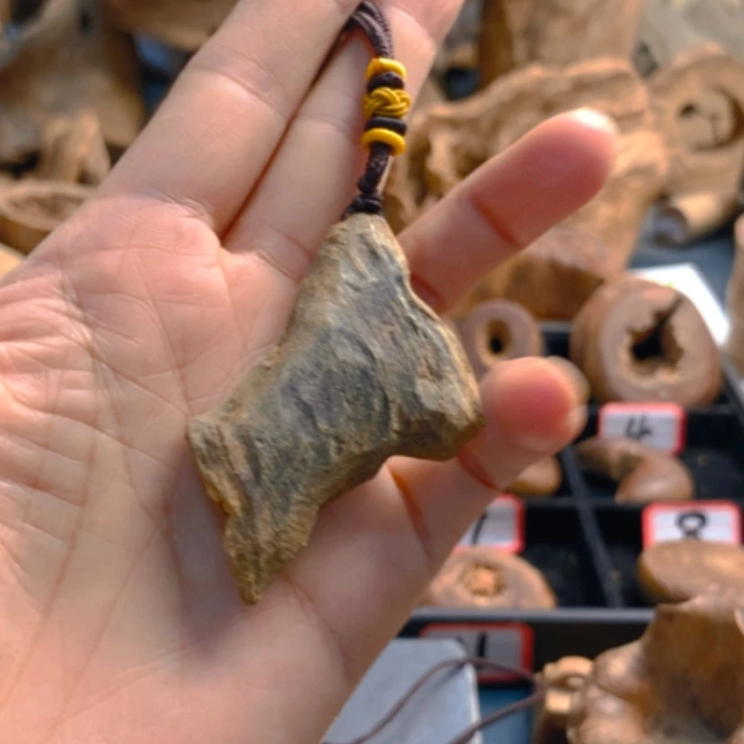 【闪购商品】木子*?原汁原味沉木香块