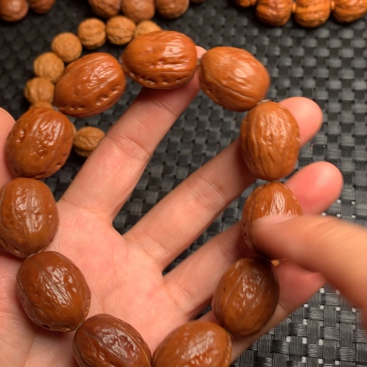 网红大枣小核桃手串