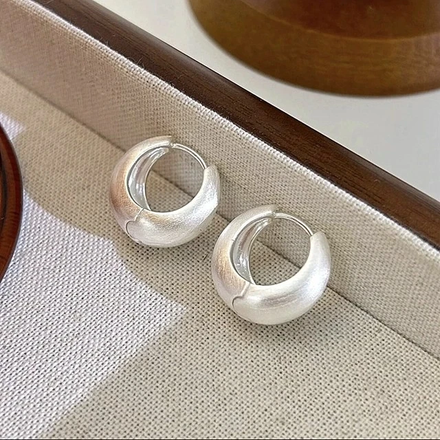 足银耳饰 999纯银耳环女高级感法式耳圈耳饰足银耳扣复古耳钉潮