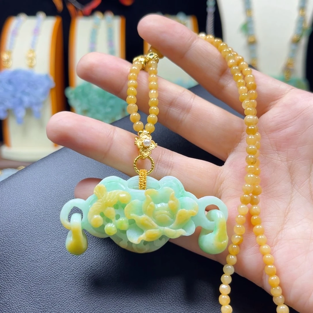 翡翠未镶嵌颈饰天然