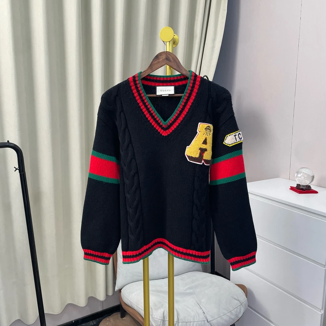 99新 GUCCI/古驰 梅芙 黑红V领毛衣 M码