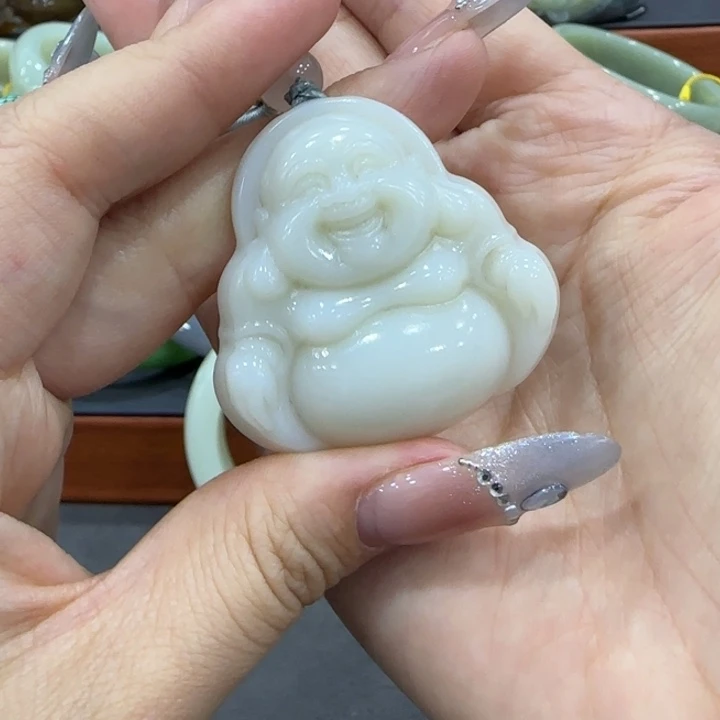 和田玉未镶嵌吊坠(赠链)