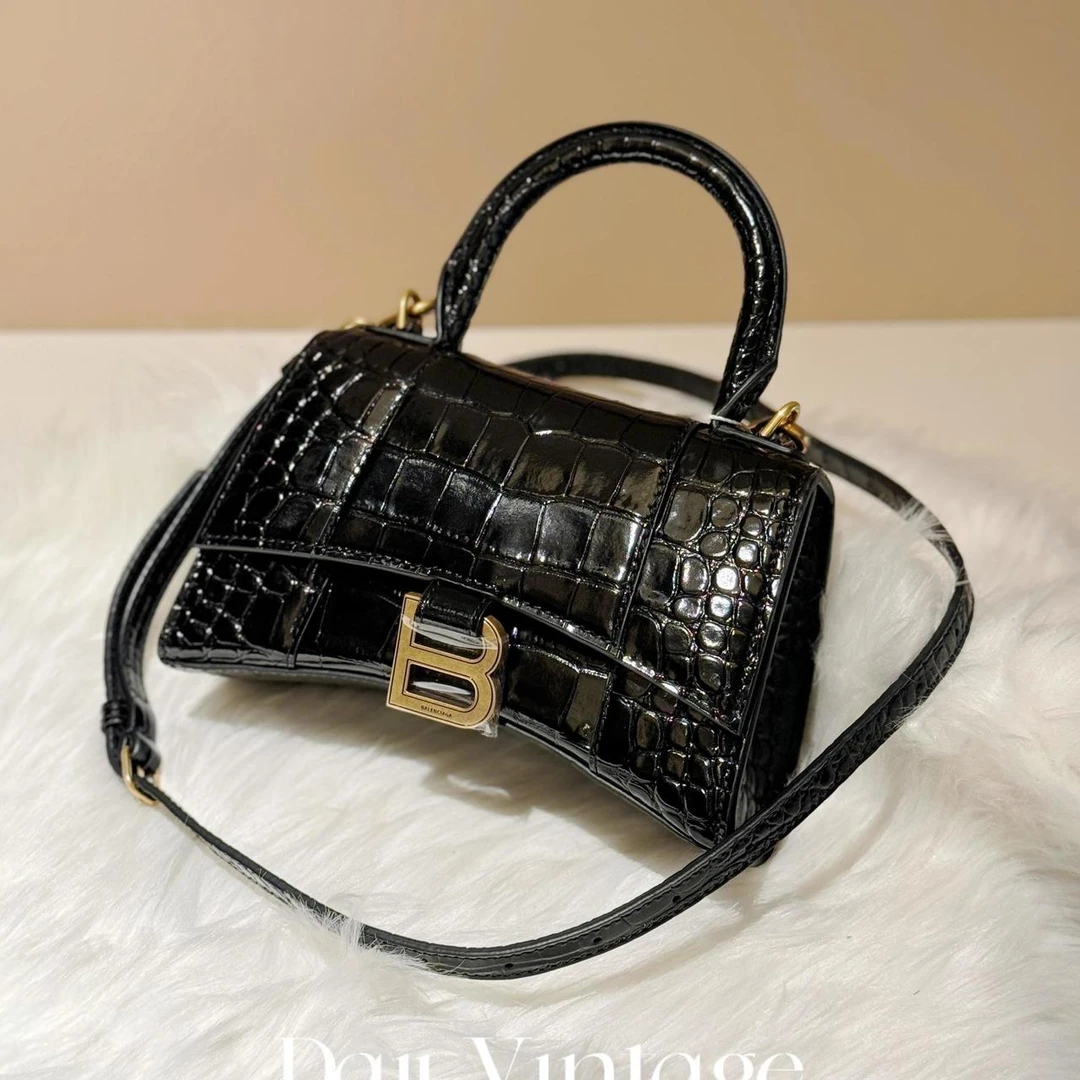 大吉中古/BALENCIAGA巴黎世家xs金扣沙漏斜挎包