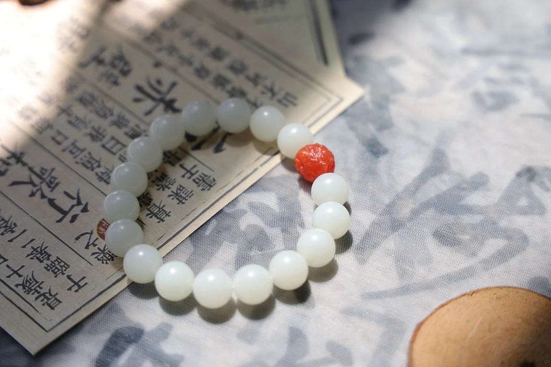 一团和气 | 和田玉白玉女士手串珠径11mm