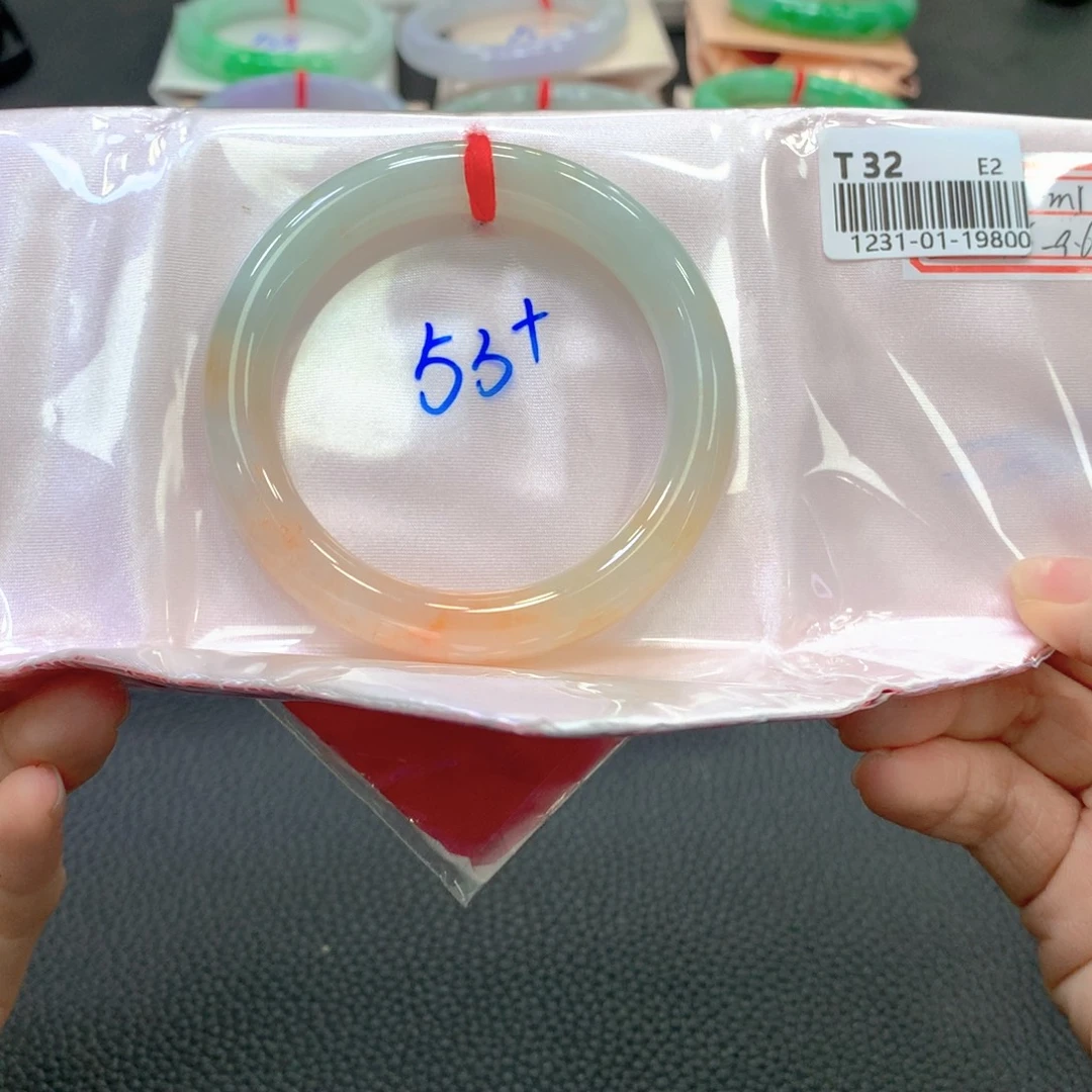 翡翠未镶嵌手镯37