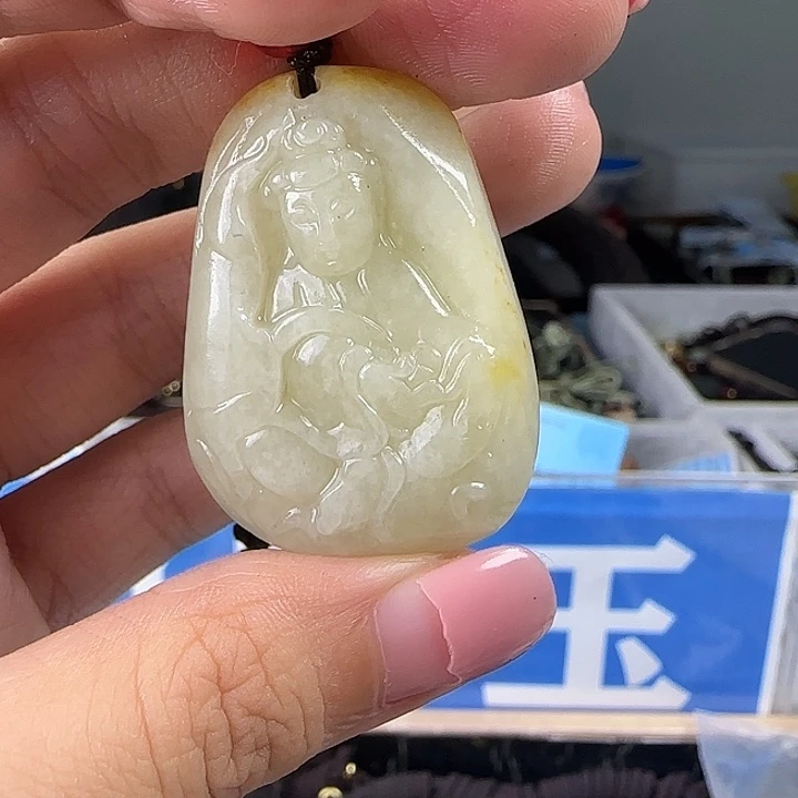 和田玉未镶嵌颈饰