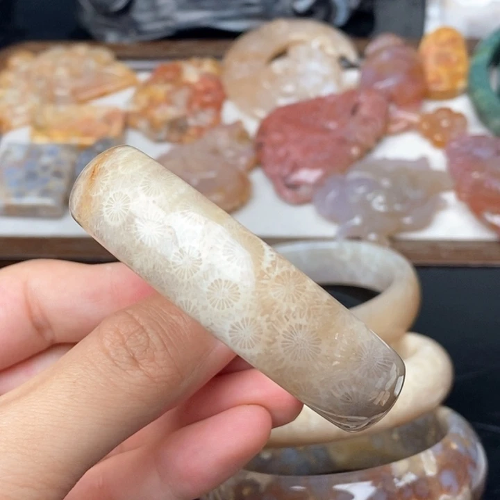 硅化珊瑚（珊瑚玉）手镯未镶嵌52.2