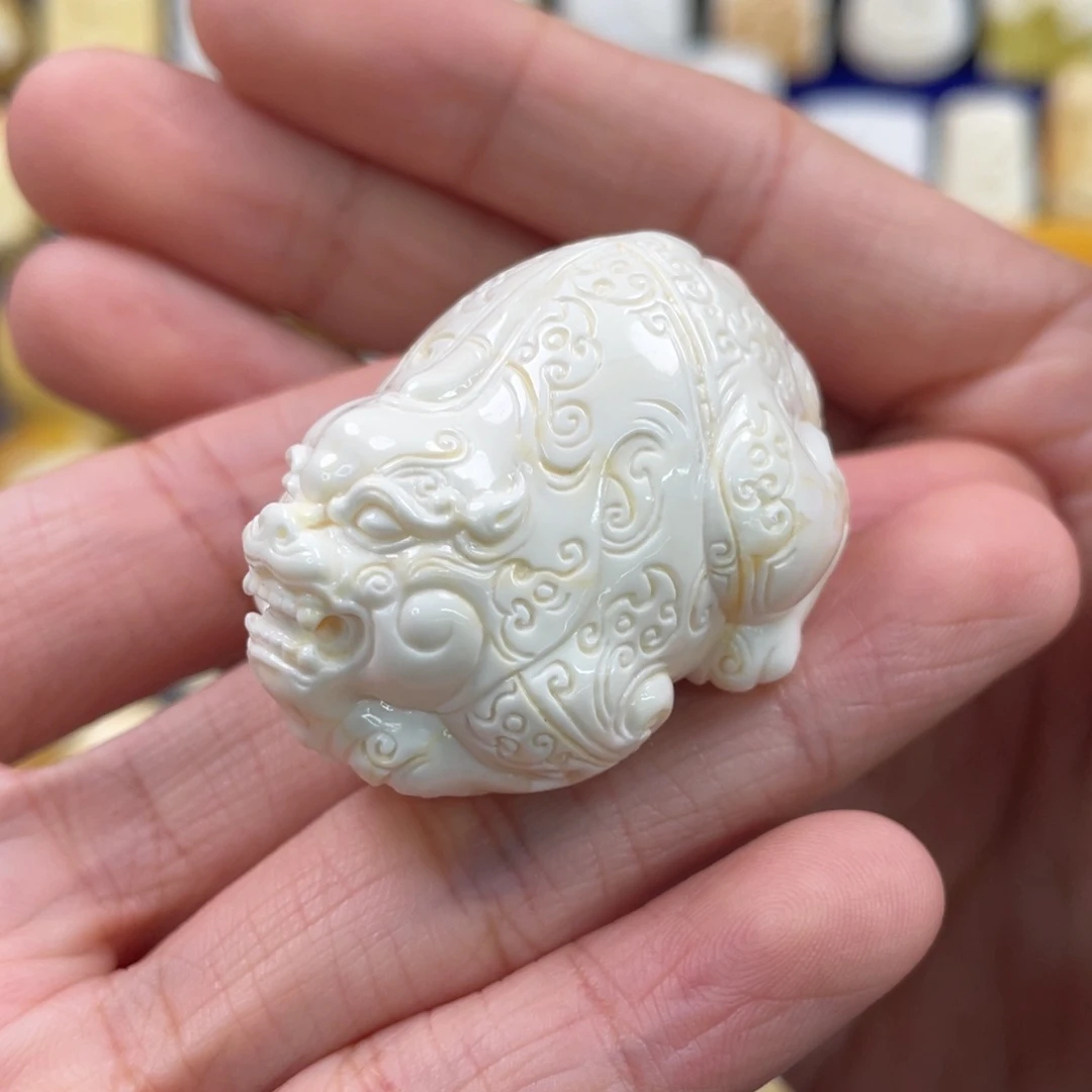 蜜蜡裸石未镶嵌琥珀蜜蜡貔貅吊坠