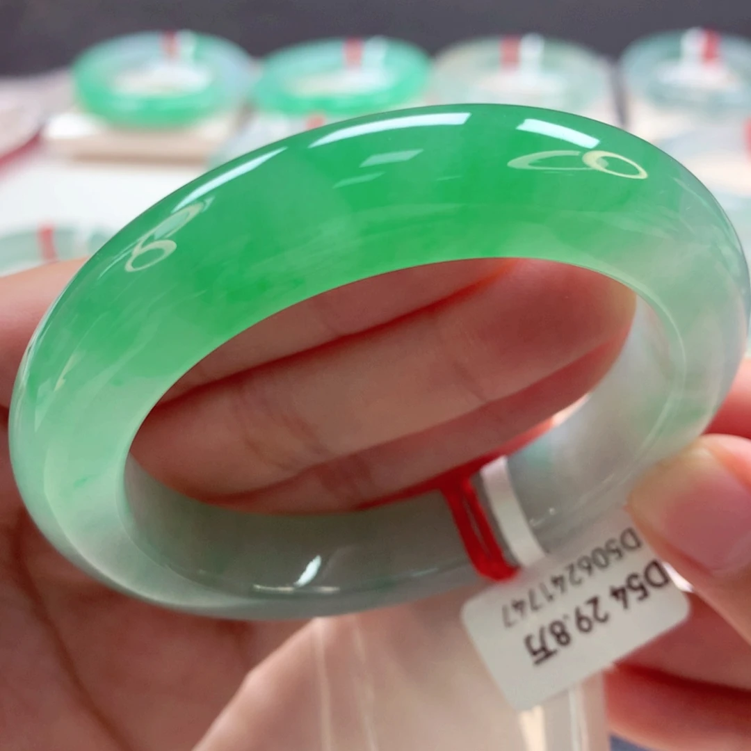 翡翠手镯未镶嵌86翡翠手镯99