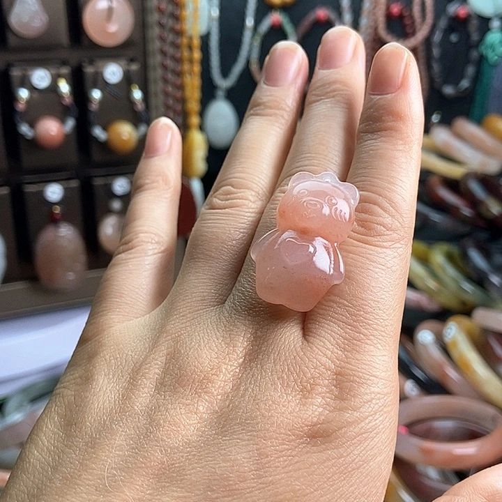 馨***玉石英质玉未镶嵌颈饰