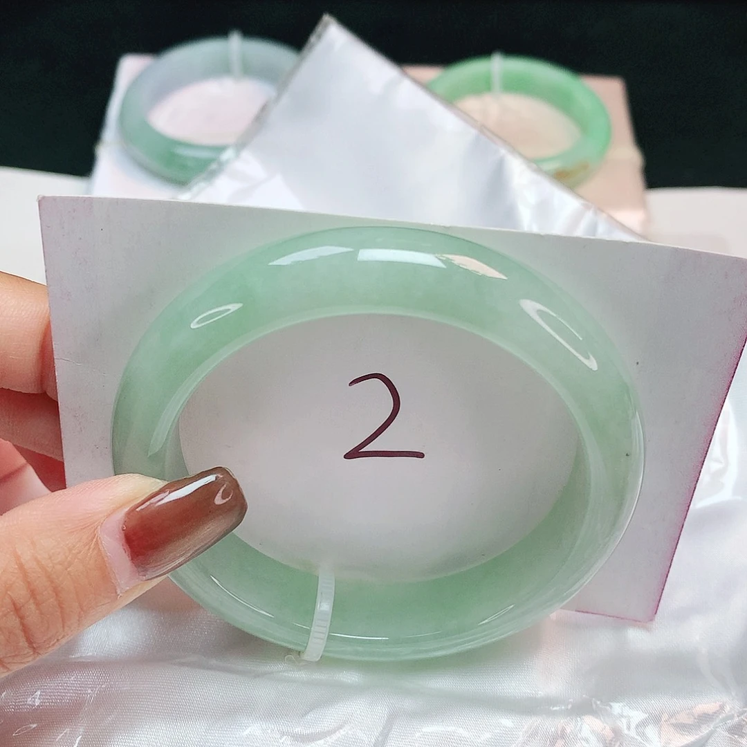 翡翠未镶嵌手镯 正圈55+