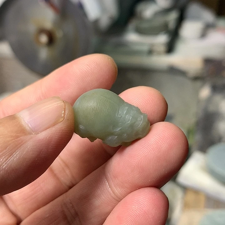 颈饰未镶嵌和田玉（糖玉）