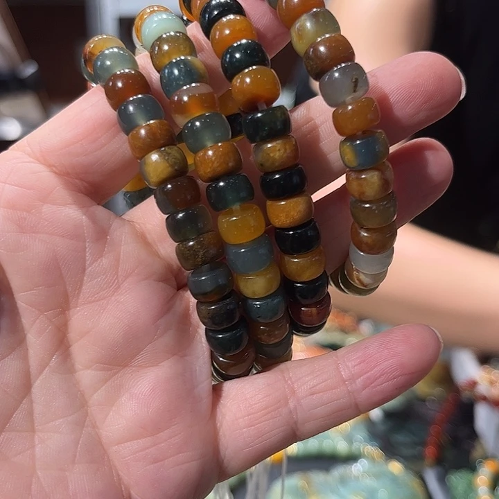 岫玉未镶嵌毛衣链怡**静