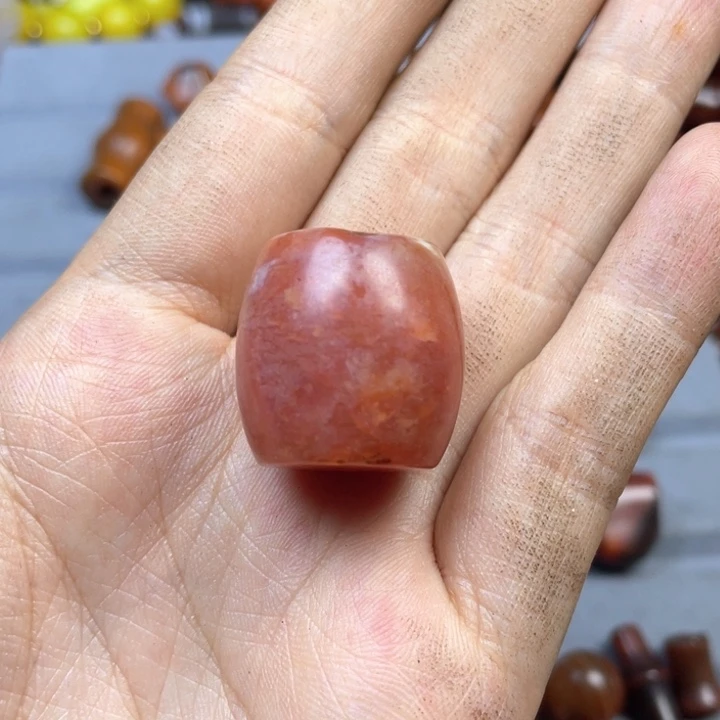 玛瑙/玉髓颈饰未镶嵌煦**.