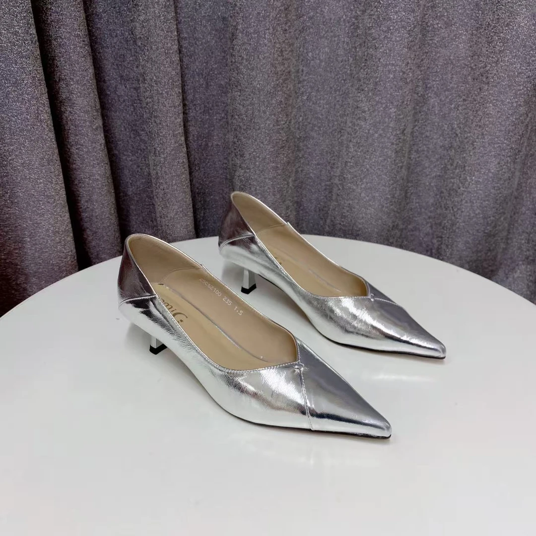 C9062 银色 时尚尖头2025新款气质细跟时装女浅口单鞋