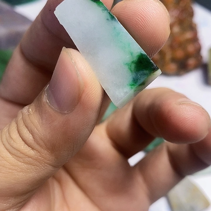 畲***珍翡翠散珠天然翡翠A货挂件