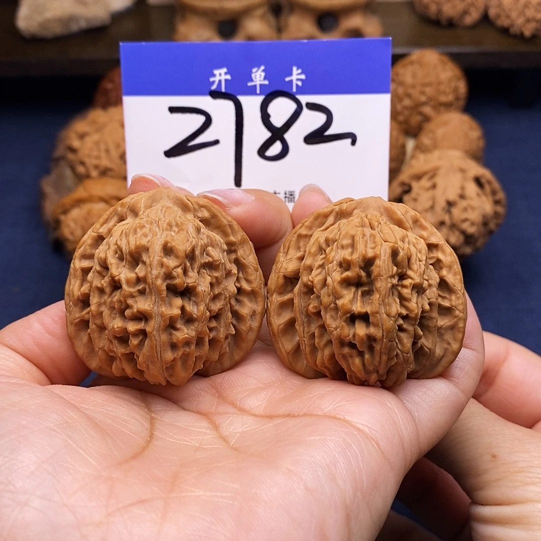 文玩核桃吊坠平谷楼42尺无刀