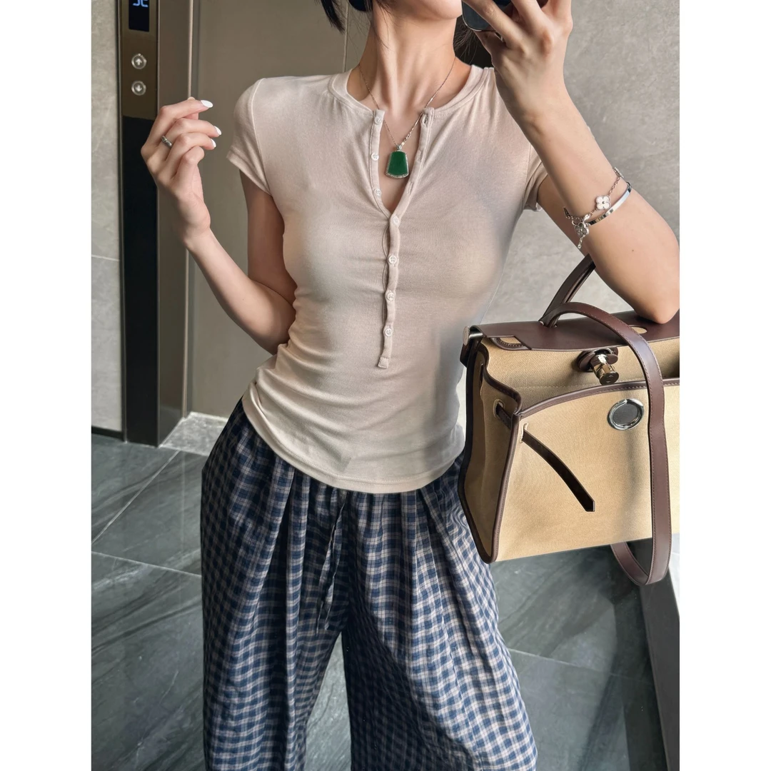 『GTYU』85%天丝4%羊毛单排扣短袖T亲肤软糯修身显瘦打底衫外穿女