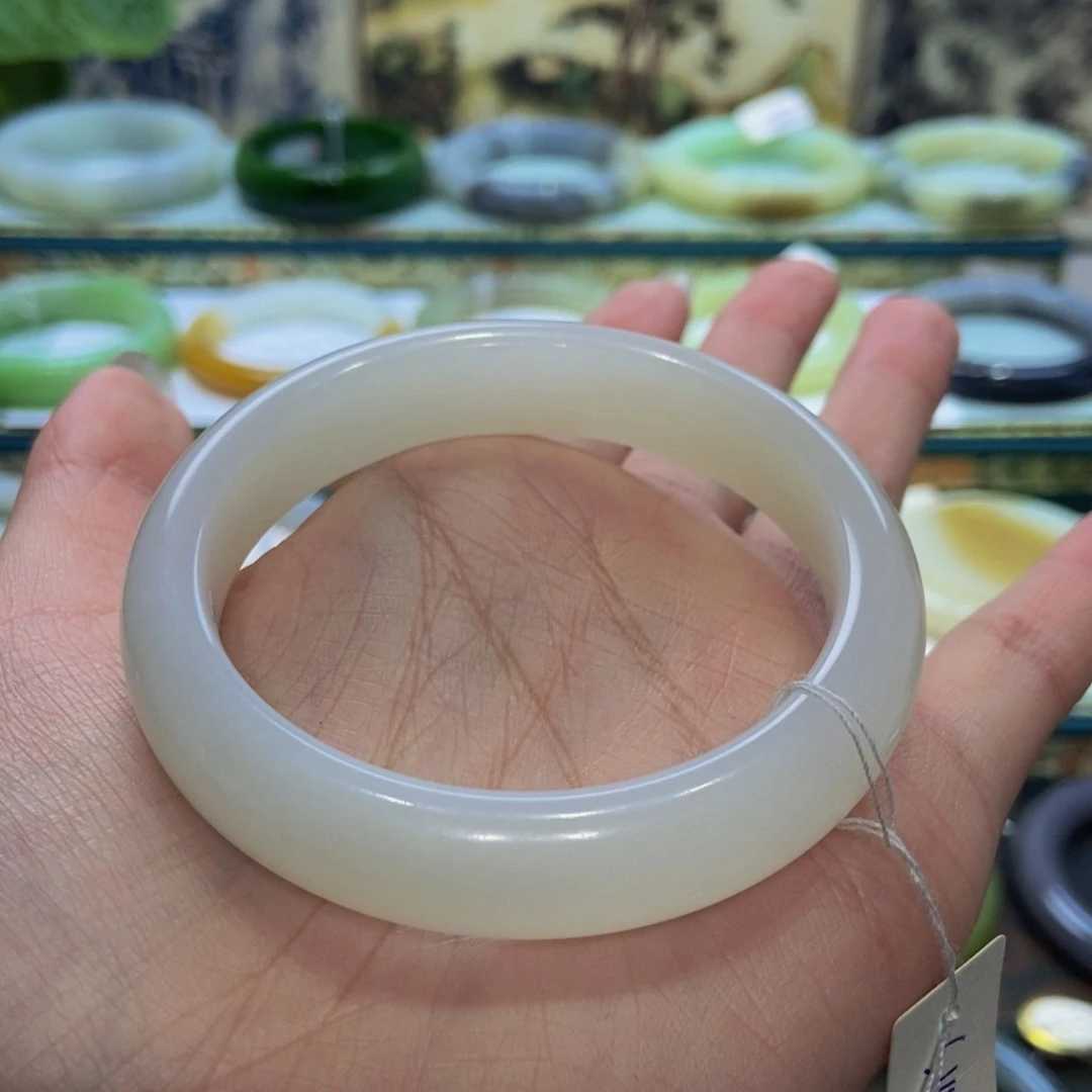 和田玉和田玉未镶嵌且末白55-56