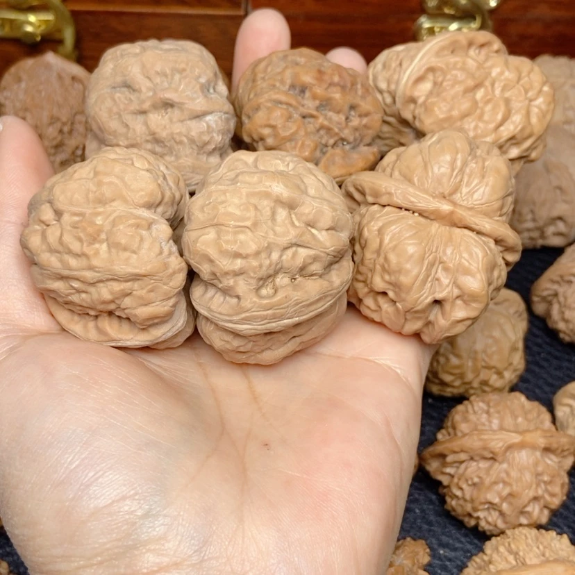 【闪购商品】文玩核桃吊坠猪*宝蛙蛙有色差