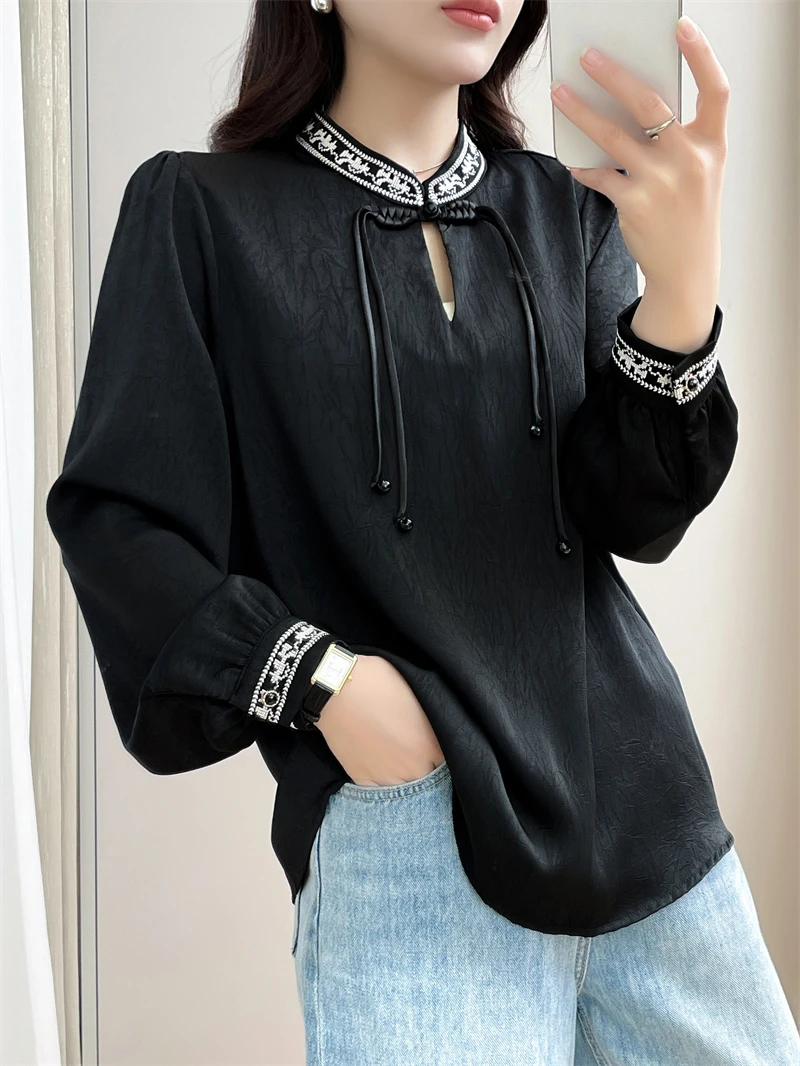 1808国风洋气衬衫女春夏新款大码显瘦中式立领刺绣盘扣潮流上衣