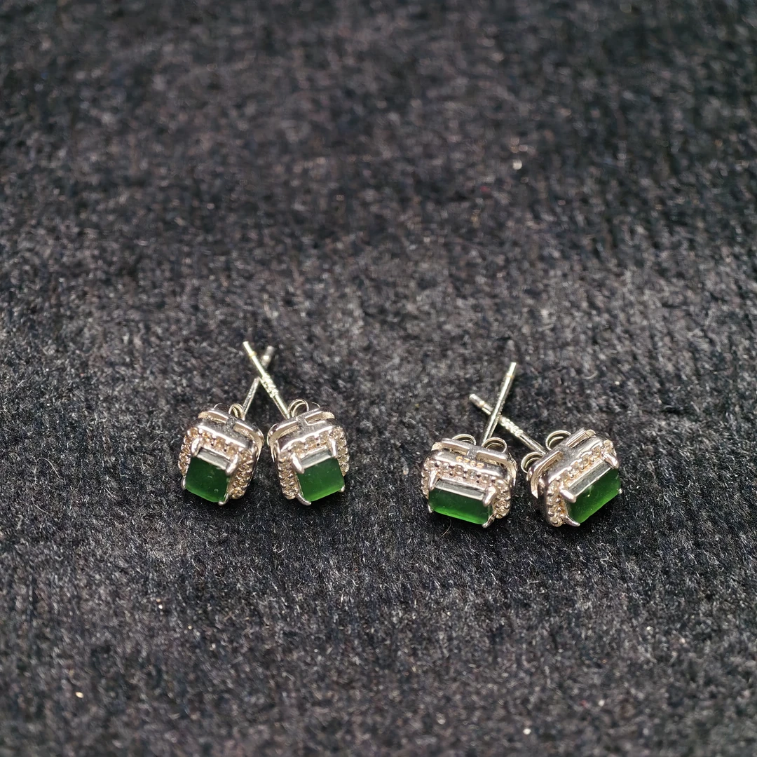 【玉经纶】47334/Q35-天然A货翡翠耳饰-多样性发其一