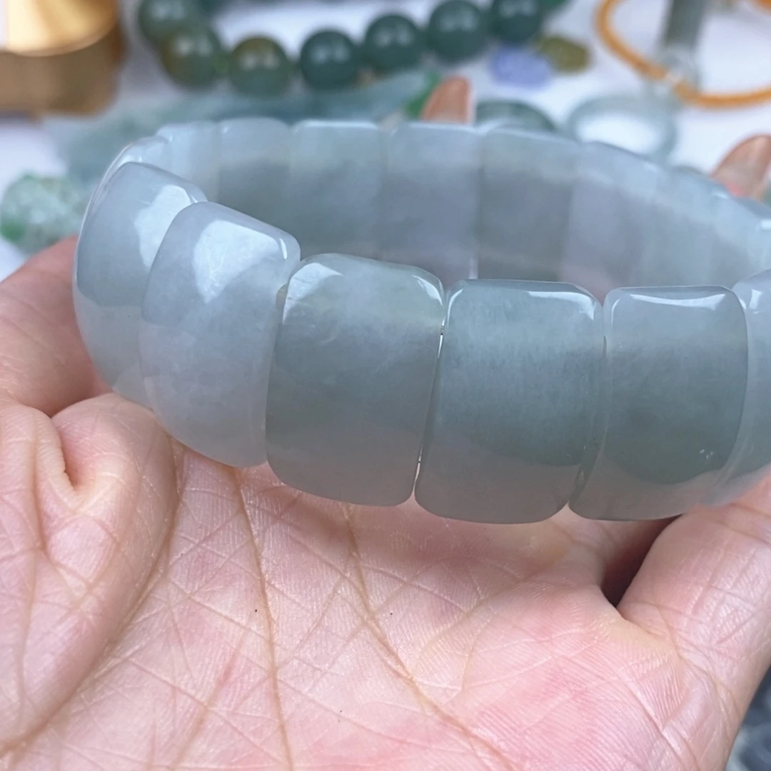 翡翠未镶嵌吊坠(不含链)手牌