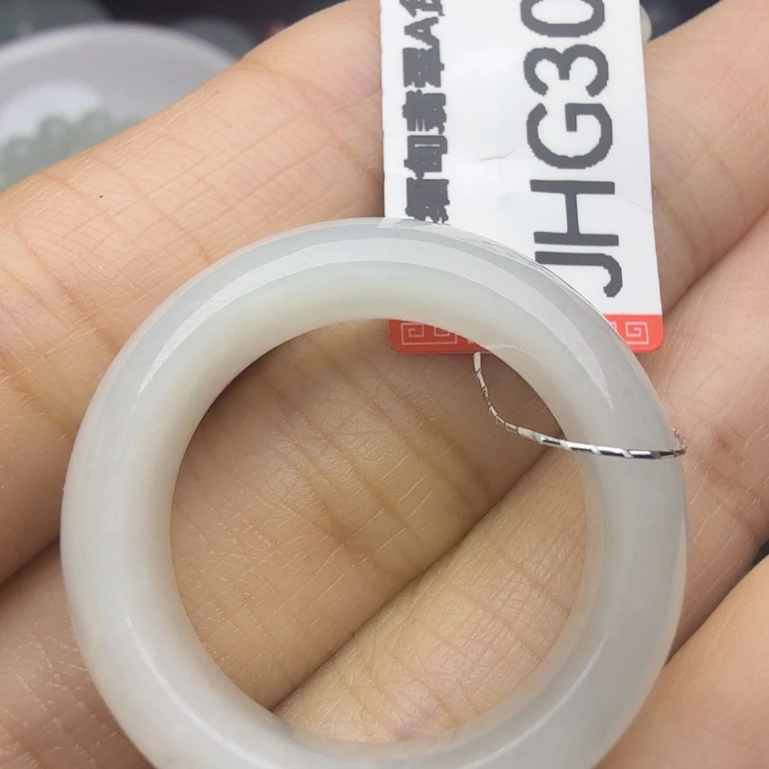 平***乐翡翠未镶嵌颈饰天然缅甸翡翠Ａ货