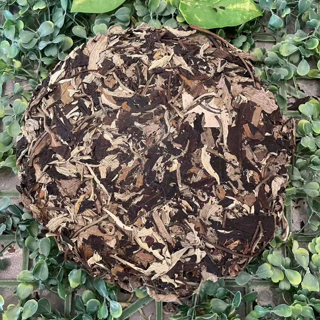 雨腾古茶 "十二星L珠"T级白M丹YWT+太L山M树300g/饼（9月27）