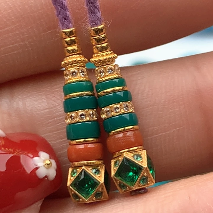 绿松石车挂18K金镶嵌