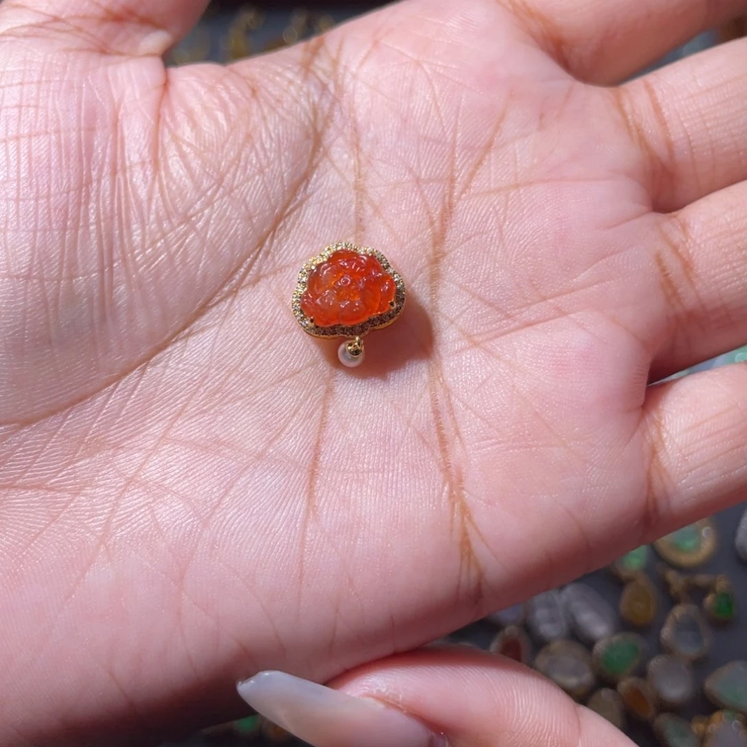 吊坠(不含链)18K金镶嵌翡翠