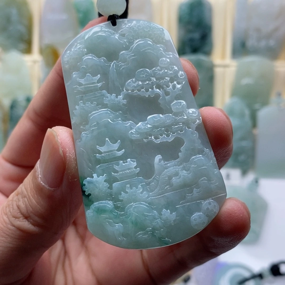 颈饰未镶嵌翡翠魏*夫山水牌