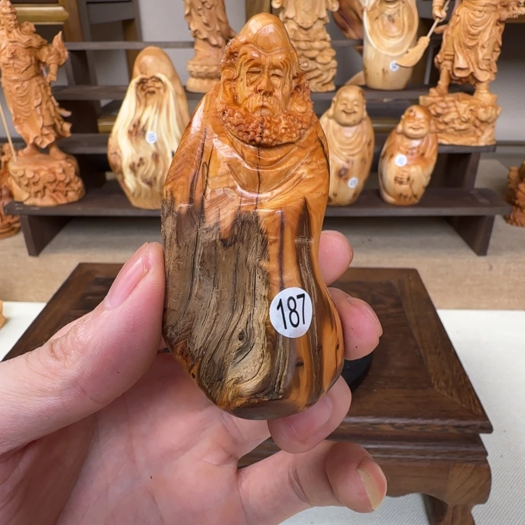 崖柏小木匠艺雕一物一拍