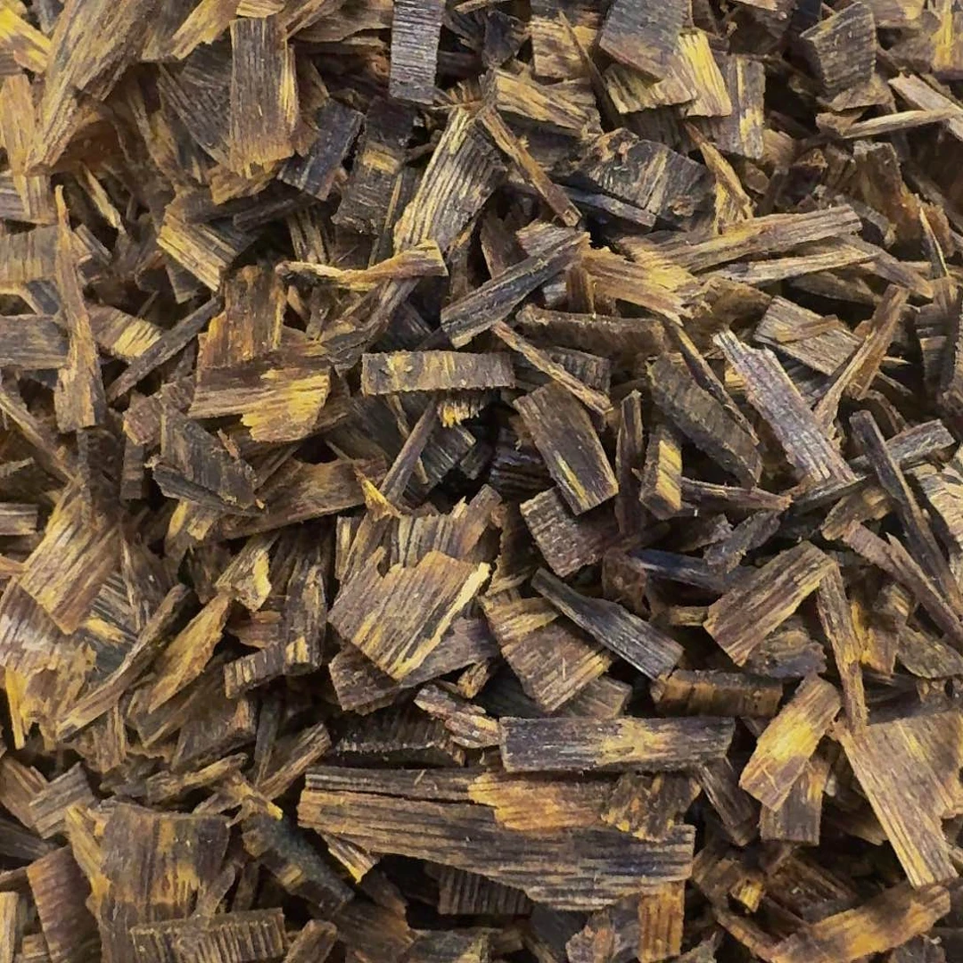 沉香木沉香碎屑乌身高端沉水片料50克