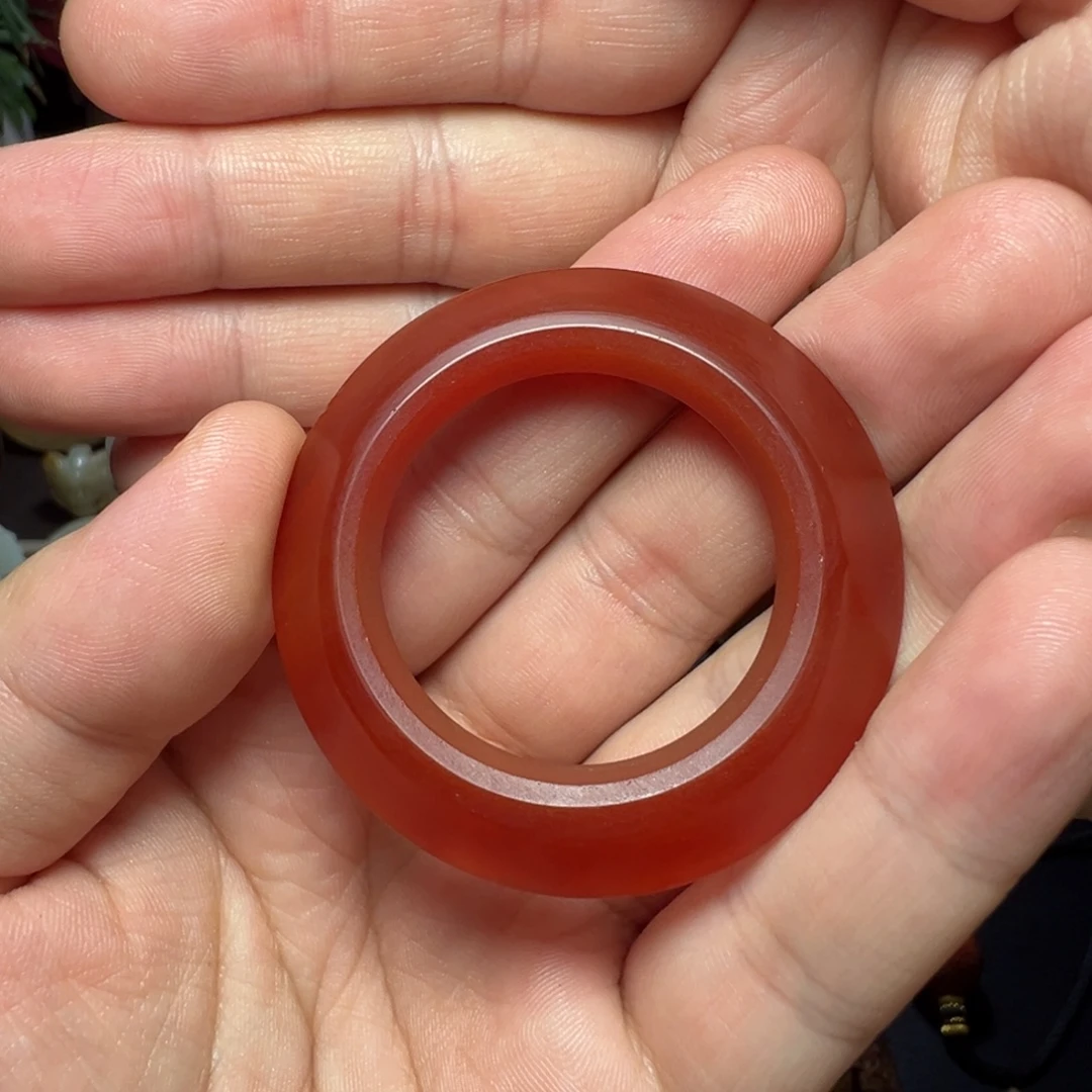 陆***哥和田玉（糖玉）未镶嵌挂件