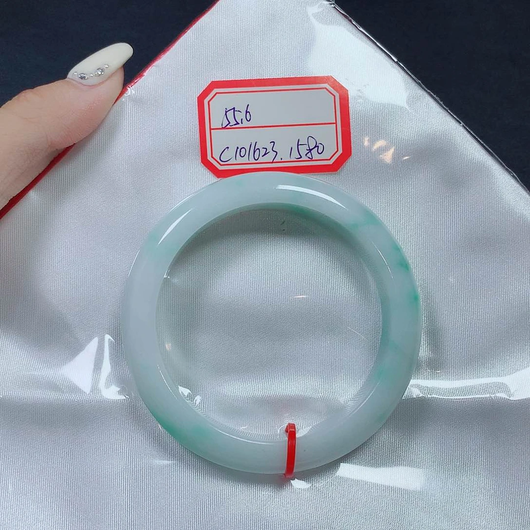 翡翠未镶嵌手镯翡翠手镯55