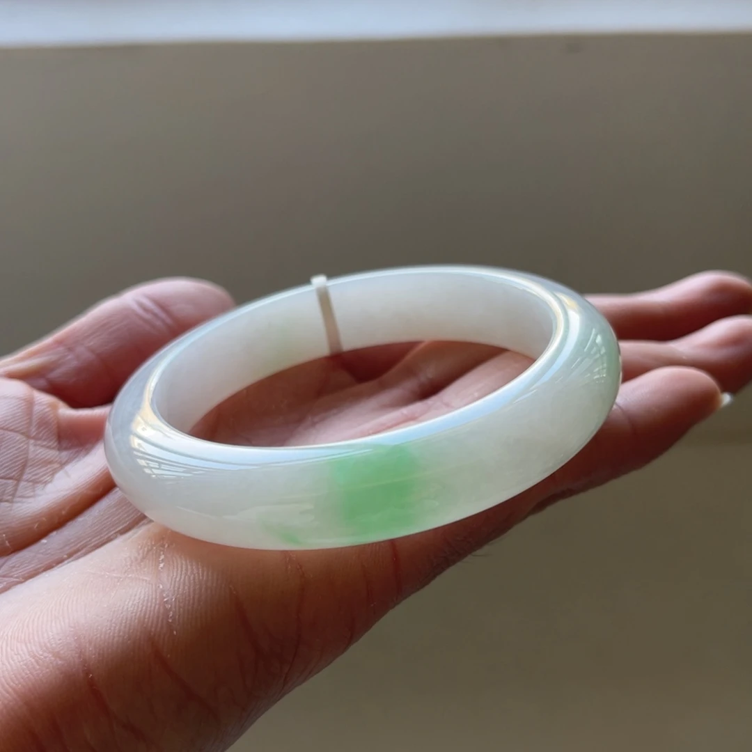 翡翠未镶嵌手镯54.6圈三天鉴赏期