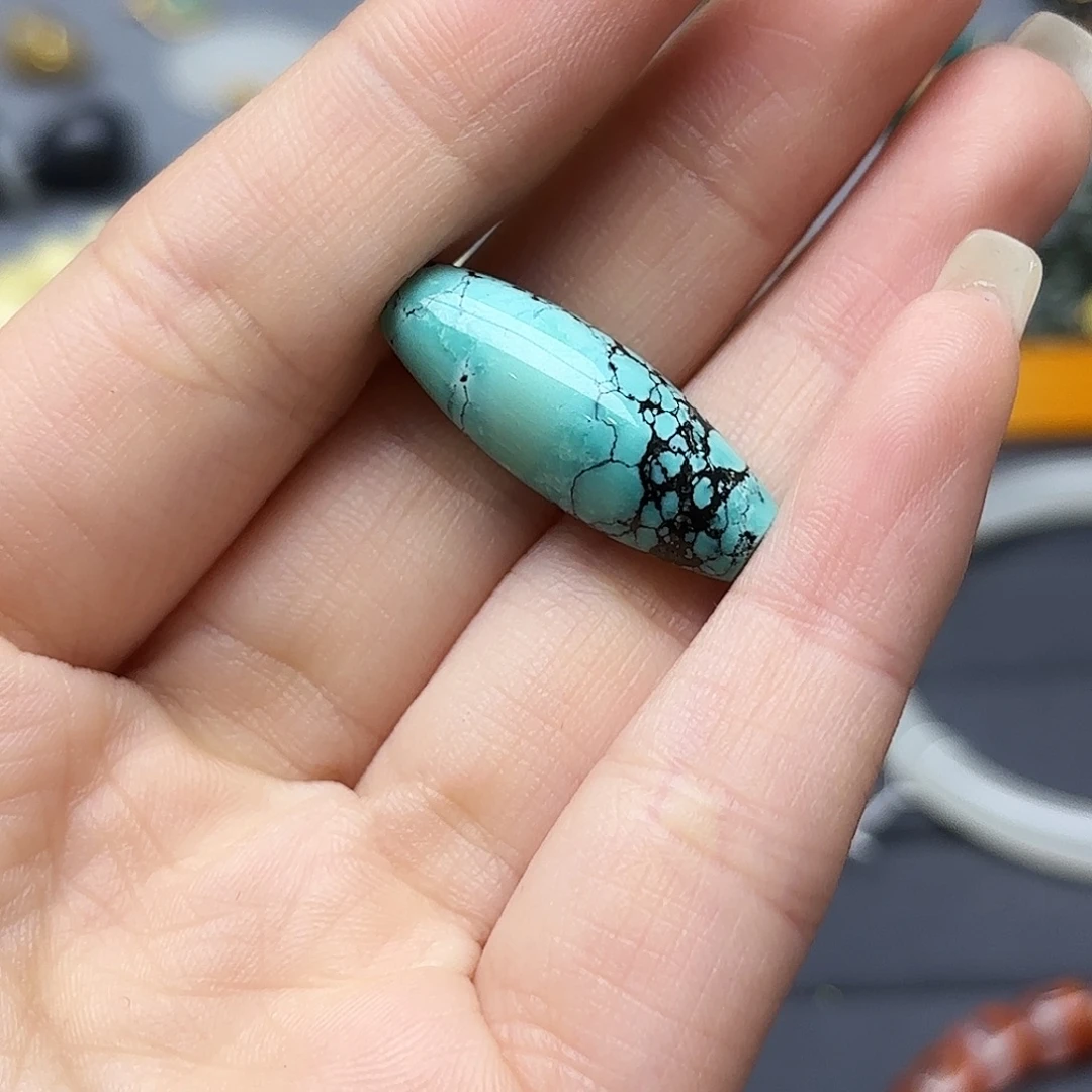 绿松石未镶嵌颈饰YZG