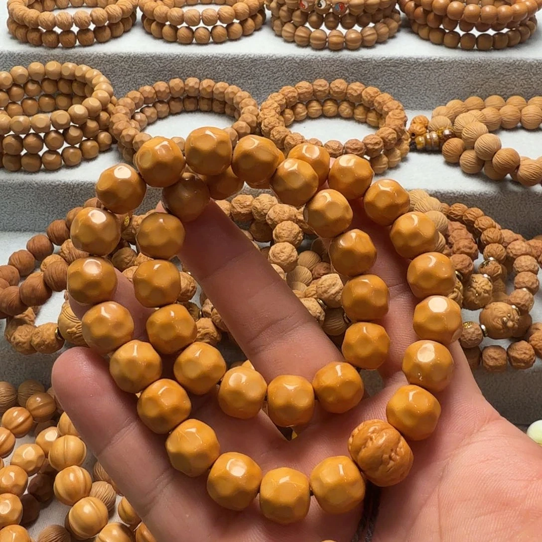 初***~猴头核桃手串奶酪