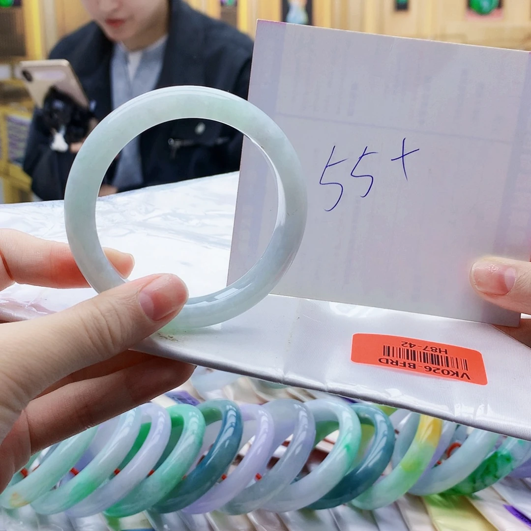 翡翠未镶嵌手镯hjjm