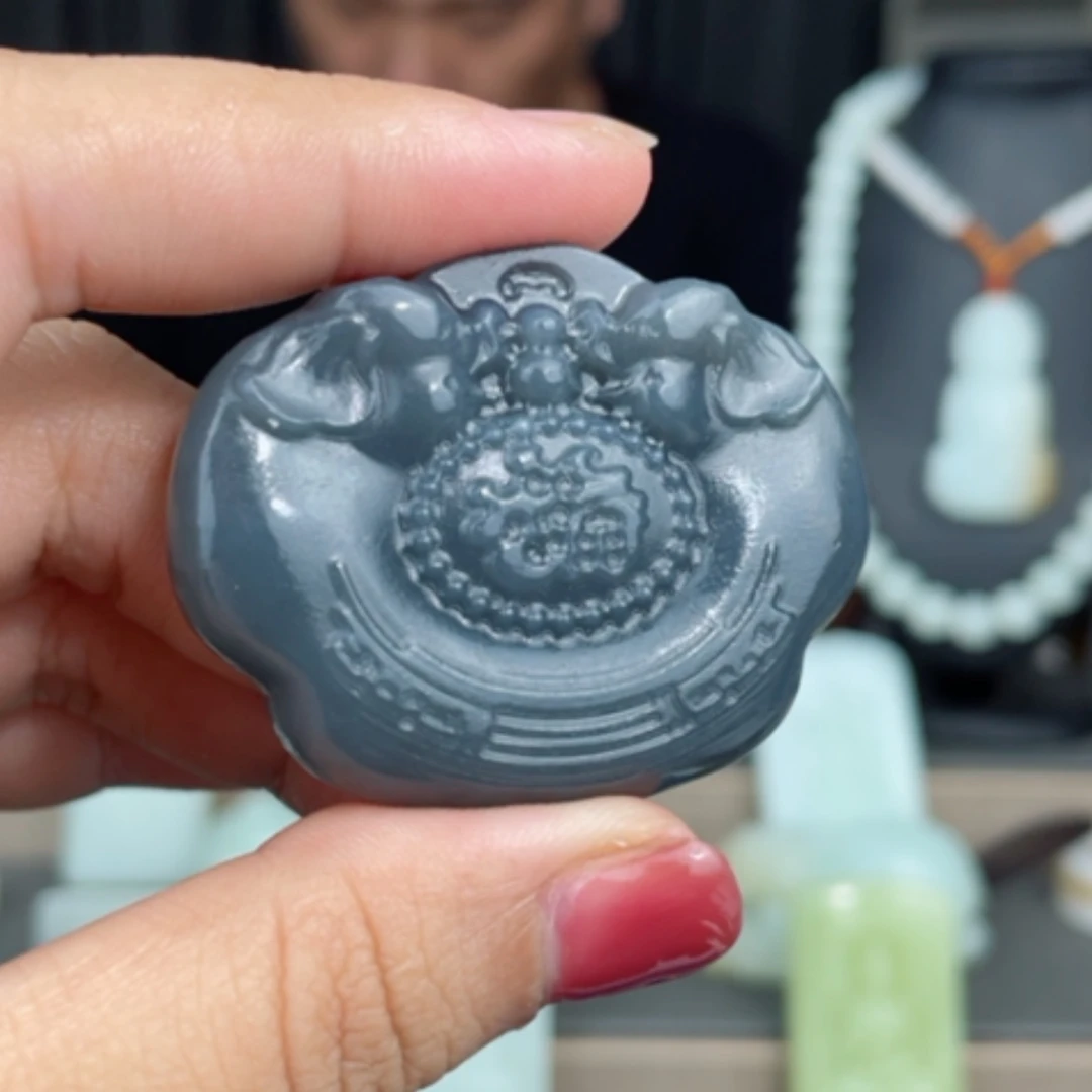 【闪购商品】颈饰未镶嵌和田玉