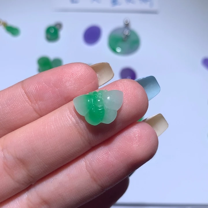 翡翠未镶嵌颈饰无镶嵌72