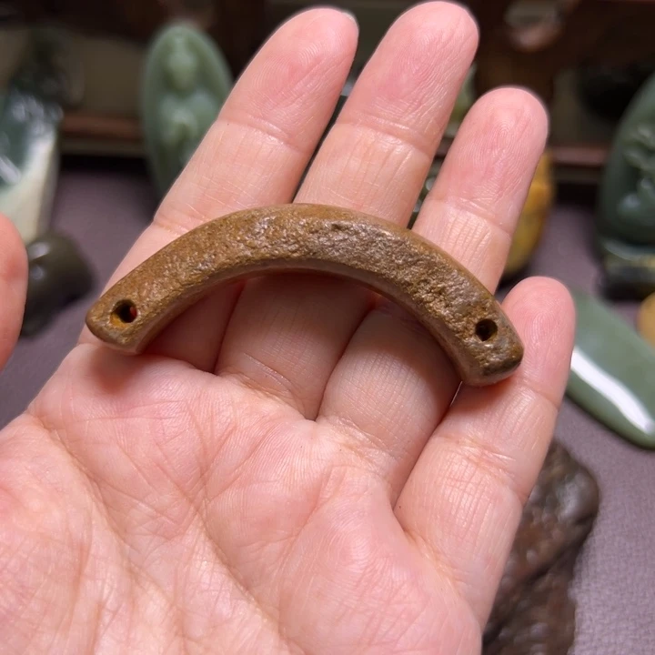 沫***问岫岩河磨玉（透闪石质玉）未镶嵌颈饰