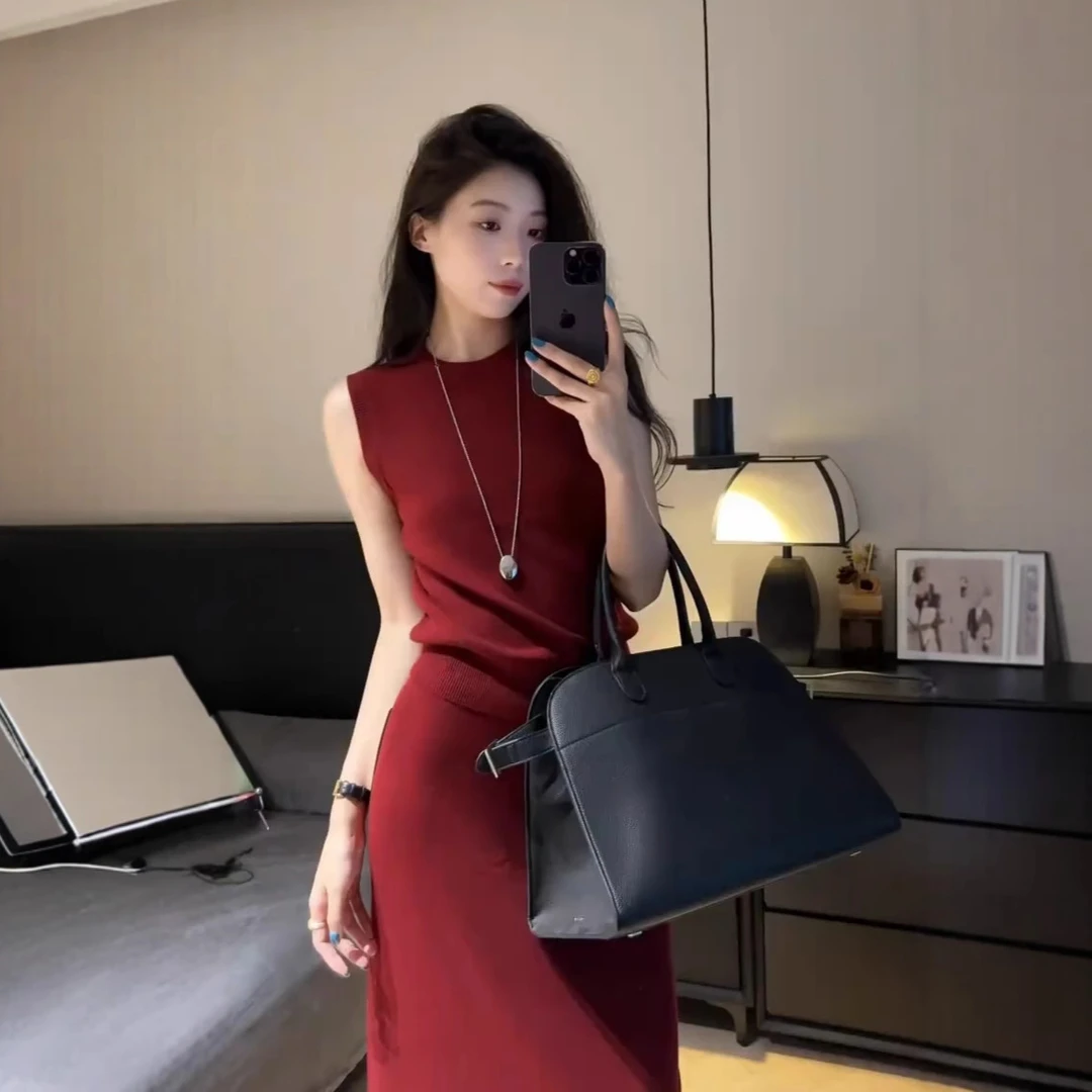 显白红色漂亮套装无袖上衣显瘦半身裙级感气质范初秋两件套裙